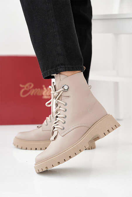 Beige Winterstiefel für Damen aus Leder. Stiefel. Farbe: beige. #2505479