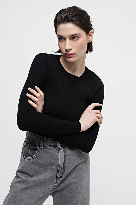 Czarny sweter. Kurtki i swetry. Kolor: czarny. #4038552
