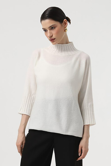 Women's white jumper. Jackets and sweaters. Color: white. #4038631