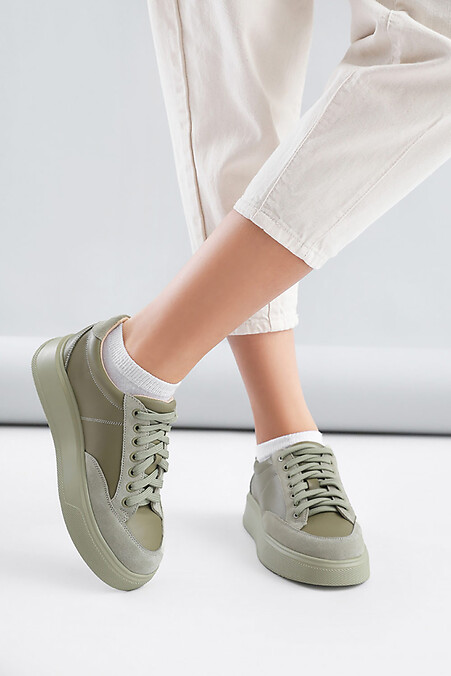 Sneaker für die Halbsaison für Damen. Turnschuhe. Farbe: grün. #4205734