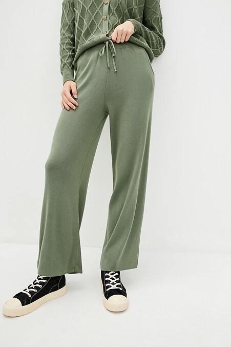 Женские брюки клеш. Широкие брюки клеш. Цвет - зеленый - Garne 2023