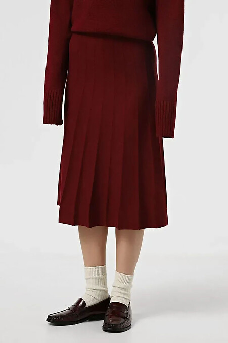 Knitted women's skirt in burgundy color - #4038747