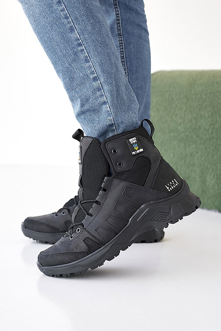 Herren-Winterstiefel aus Leder in Schwarz. Stiefel. Farbe: das schwarze. #8019905
