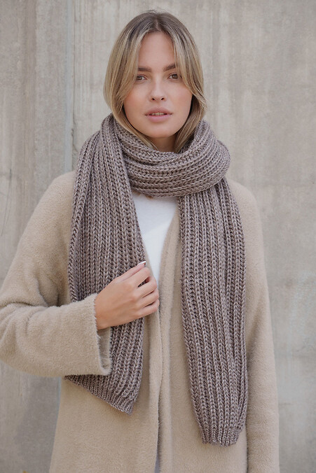 Жіночий Теплий В'язаний Шарф  Carry Brown. Scarves. Color: brown. #8055917