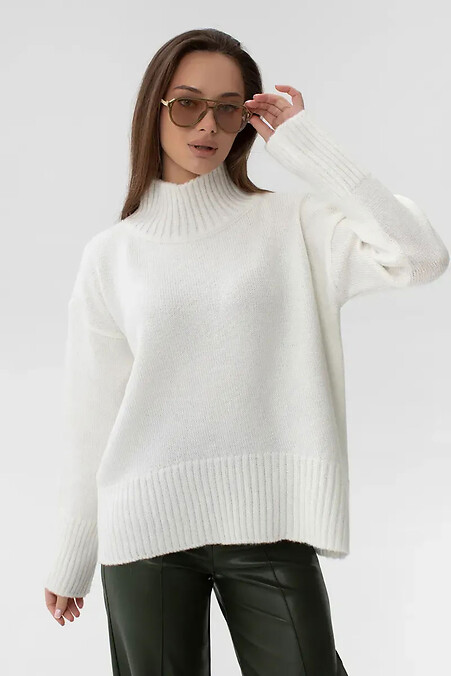 Women's knitted sweater in white - #4038943