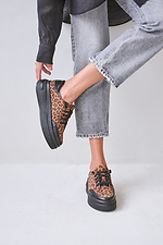 Sneakers mit dunklem Leopardenmuster und schwarzen Sohlen aus echtem Leder 4207001 Foto №3