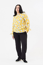 Bluzka damska BERYL z żółtego miękkiego materiału w kwiaty Garne 3042011 zdjęcie №13