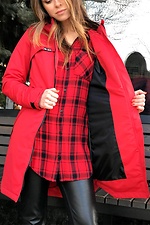 Куртка парка красного цвета удлиненная с капюшоном на осень AllReal 8042013 фото №11