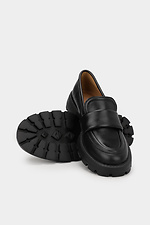 Classic women's loafers made of black genuine leather Garne 3200014 photo №7