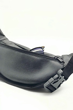 Black oval banana belt bag in glossy leatherette Mamakazala 8038016 photo №4