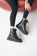 Hohe Winterstiefel aus echtem Leder mit Plateau.  4207019 Foto №2