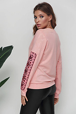 Strukturiertes rosa Sweatshirt mit bedruckten langen Ärmeln im Ethno-Stil NENKA 3103023 Foto №2