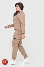Isolierter Anzug OLESYA beige Farbe Garne 3041024 Foto №2