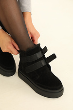 Women's suede winter boots with Velcro in black  4207033 photo №2