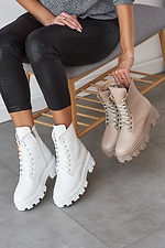 Белые зимние ботинки в армейском стиле на платформе 8019038 фото №2