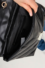 Черная стеганная сумка через плечо с цепочкой  4516039 фото №12
