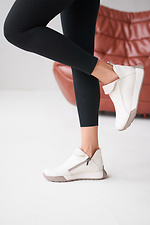 Women's leather short boots in milk color  4207047 photo №4