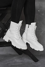 Белые зимние ботинки в армейском стиле на платформе  8019047 фото №5