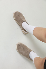 Women's beige closed sandals with a wide toe made of genuine suede  4207050 photo №4