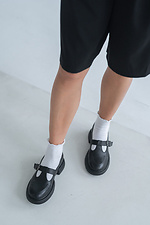 Schwarze Damen-Low-Top-Schuhe aus Leder.  4206057 Foto №2