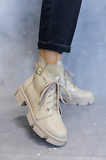 Бежевые зимние ботинки в армейском стиле на платформе 8019059 фото №3