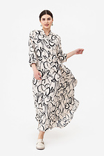 Tailliertes Kleid MICHELLE in milchiger Farbe mit schwarzem Muster Garne 3042060 Foto №2