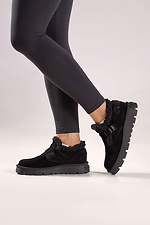 Kurze schwarze Winterstiefel aus Naturveloursleder 4207064 Foto №2