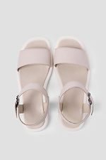 Beige Ledersandalen für Damen 4206069 Foto №3