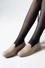 Damenschuhe aus beigem Leder. 4206075 Foto №2