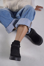 Schwarze Winter-Keilstiefel - echtes Wildleder, breite Zehenpartie 4207075 Foto №2