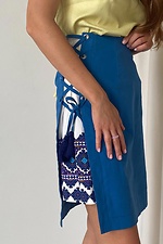 Синяя льняная юбка мини в этническом стиле со шнуровкой по бокам NENKA 3103076 фото №1