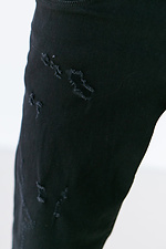 Black distressed denim shorts below the knee  4009076 photo №7