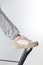 Light leather platform sneakers with suede inserts.  4206076 photo №5