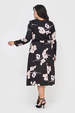 Атласное платье NABILL с разрезом черного цвета в цветочный принт Garne 3041077 фото №4