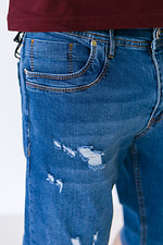 Hellblaue Denim-Shorts in Distressed-Optik unterhalb des Knies  4009079 Foto №7
