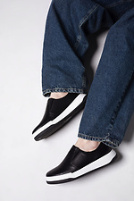 Damen-Slipper aus schwarzem Leder 4206080 Foto №1