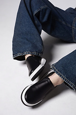 Damen-Slipper aus schwarzem Leder 4206080 Foto №2