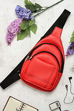 Маленькая сумка через плечо слинг красного цвета на широком ремешке SamBag 8045083 фото №5