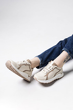 Helle Damen-Sneaker mit dunkelbeigen Einsätzen. 4206087 Foto №1