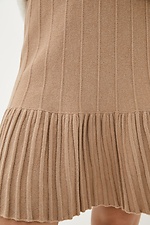 Короткая теплая юбка плиссе пастельного оттенка расклешенная  4038088 фото №4