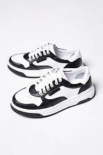 Black and white leather platform sneakers.  4206088 photo №1
