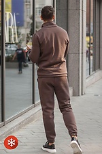 Мужской спортивный костюм на флисе коричневого цвета VDLK 8031088 фото №4
