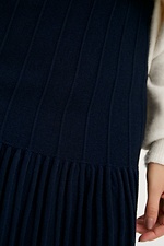 Короткая теплая юбка плиссе синего цвета расклешенная  4038089 фото №4