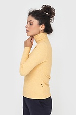 Basic-Golf-Rollkragenpullover aus gelbem Rippstrick DANNA Garne 3041094 Foto №3