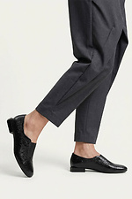 Schwarze Lacklederschuhe mit Knittereffekt und Elastikeinsatz  4207098 Foto №5