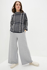 Krótki sweter z domieszką wełny z symetrycznym wzorem i stójką  4038100 zdjęcie №2