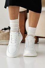 Damskie zimowe skórzane sneakersy w kolorze białym  2505101 zdjęcie №3