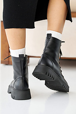 Женские зимние кожаные ботинки черного цвета  2505102 фото №8