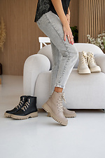 Жіночі зимові шкіряні черевики чорно-бежевого кольору.  2505103 фото №5