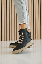 Жіночі зимові шкіряні черевики чорно-бежевого кольору.  2505103 фото №6